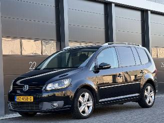 occasion passenger cars Volkswagen Touran 1.4 TSI Highline Xenon Navi Clima 2011/6