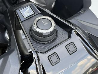 Honda  X‑ADV 750 Akrapovic Beugels Handvatverwarming picture 19