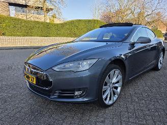 Schadeauto Tesla Model S 85 Performance Free Supercharging 7-PERS 2014/3