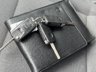 Volkswagen Caddy 1.6 TDI Navi Clima 5-PERS picture 16