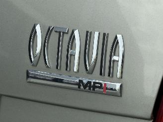 Skoda Octavia 1.6 MPI Clima PDC picture 12