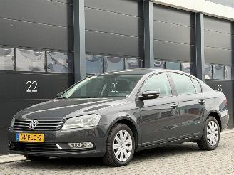 Käytettyjen passenger cars Volkswagen Passat 1.6 TDI 2011/2