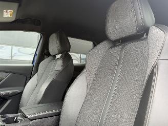 Peugeot 3008 1.2 PureTech GT Line Camera Xenon AUTOMAAT picture 8