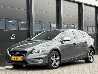 ojeté vozy osobní automobily Volvo V-40 1.6 D2 R-Design 2013/6