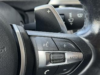 BMW 3-serie 320d Luxury Leer Navi Clima PDC picture 15