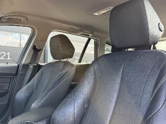 BMW 3-serie 320d Luxury Leer Navi Clima PDC picture 8