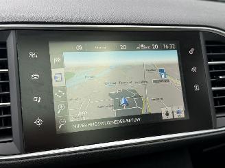 Peugeot 308 1.6 BlueHDI Pano Camera PDC EURO-6 picture 10