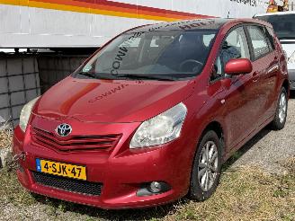 Unfallwagen Toyota Verso 1.8 VVT-i Navi Clima Pano 7-PERS 2011/6