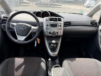 Toyota Verso 1.8 VVT-i Navi Clima Pano 7-PERS picture 5