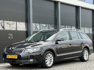 voitures voitures particulières Skoda Superb 1.6 TDI Xenon Navi Clima PDC 2014/5