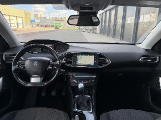 Peugeot 308 1.6 BlueHDI Pano Navi Clima EURO-6 picture 7