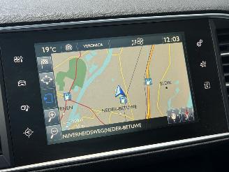 Peugeot 308 1.6 BlueHDI Pano Navi Clima EURO-6 picture 9