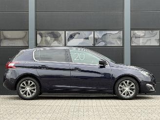 Peugeot 308 1.6 BlueHDi Exevutive Xenon Pano EURO-6 picture 3