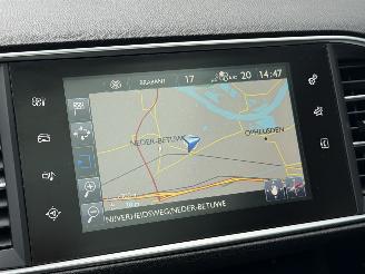 Peugeot 308 1.6 BlueHDi Exevutive Xenon Pano EURO-6 picture 10