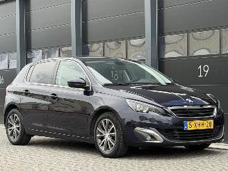 Peugeot 308 1.6 BlueHDi Exevutive Xenon Pano EURO-6 picture 2