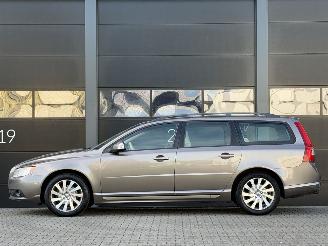 Volvo V-70 2.4 D5 Leer Clima Navi picture 6