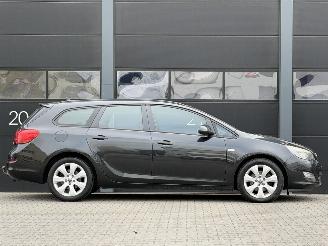 Opel Astra 1.7 CDTi Navi Airco PDC picture 3