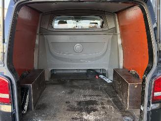 Volkswagen Transporter 2.0 TDI 140PK L2-H2 Navi DC 5-PERS picture 5
