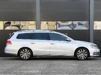 Volkswagen Passat 1.6 TDI Highline Leer Navi Clima PDC picture 3