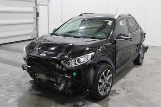 demontáž osobní automobily Kia Stonic  2017/12