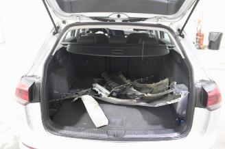 Volkswagen Golf  picture 8