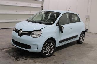 Damaged car Renault Twingo  2024/7