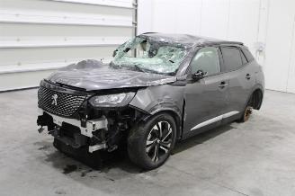 damaged passenger cars Peugeot 2008  2023/2