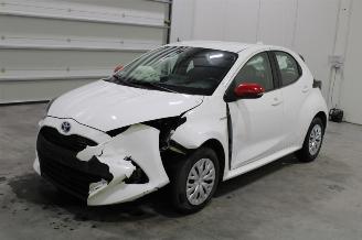 krockskadad bil auto Toyota Yaris  2022/2