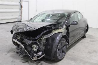 Coche accidentado Tesla Model 3  2023/8