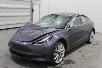 krockskadad bil auto Tesla Model 3  2019/7