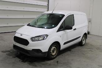 Vaurioauto  passenger cars Ford Transit  2021/6