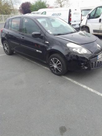 Renault Clio  picture 3