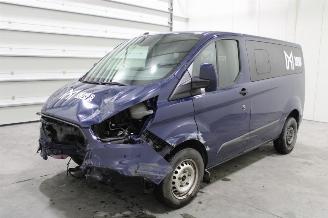 damaged commercial vehicles Ford Transit Custom  2021/10