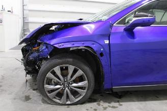 Lexus UX  picture 5