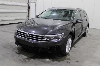 Voiture accidenté Volkswagen Passat  2023/9