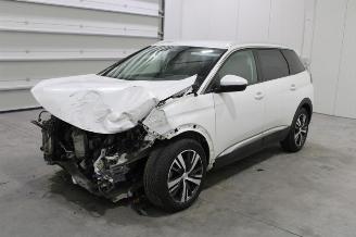 skadebil auto Peugeot 5008  2017/7