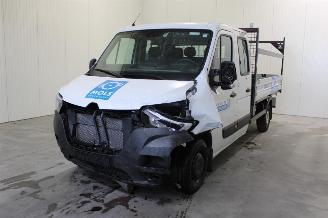 Vaurioauto  passenger cars Renault Master  2024/2