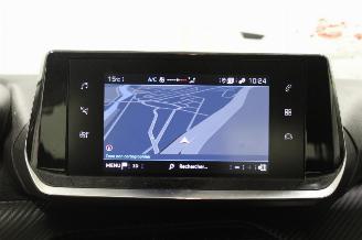 Peugeot 208  picture 13