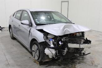 Hyundai Ioniq  picture 2