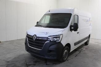 uszkodzony samochody osobowe Renault Master  2022/10