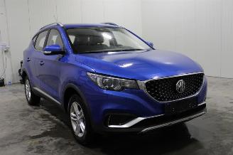 Démontage voiture MG ZS  2020/5