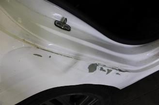 Peugeot 208  picture 21