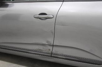 Renault Clio  picture 8