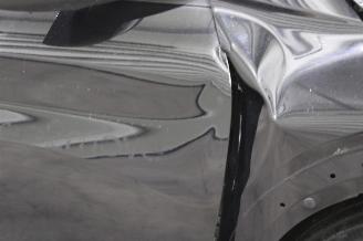 Peugeot 208  picture 8