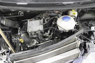 Volkswagen Transporter T6 picture 13