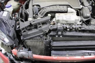 Peugeot 208  picture 18