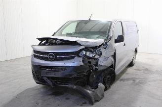 damaged passenger cars Opel Vivaro  2021/5