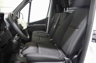 Mercedes Sprinter  picture 11