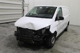 Autoverwertung Mercedes Vito  2021/12