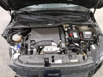 Peugeot 208  picture 14